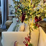 Wehostcostaluz Le Petit Palace Catedral Con Parking Gratuito * Jerez de la Frontera