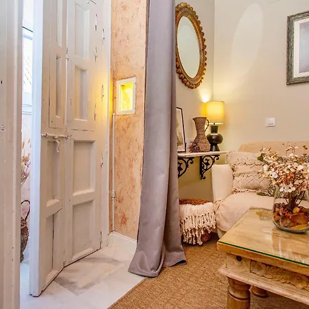 アパート Wehostcostaluz Le Petit Palace Catedral Con Parking Gratuito