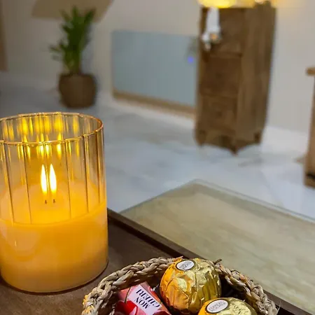 Wehostcostaluz Le Petit Palace Catedral Con Parking Gratuito Apartment