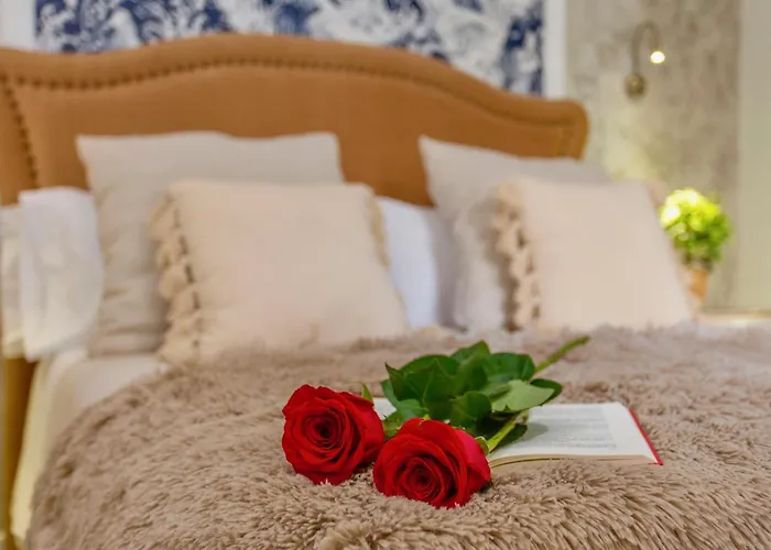 Wehostcostaluz Le Petit Palace Catedral Con Parking Gratuito *