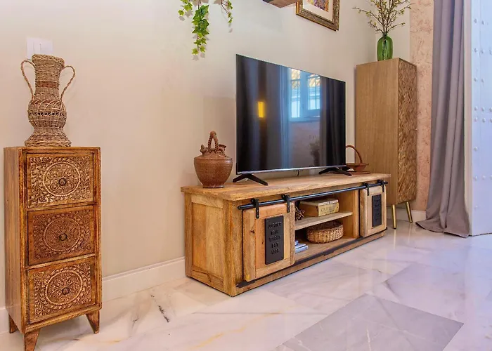 Wehostcostaluz Le Petit Palace Catedral Con Parking Gratuito * Jerez de la Frontera