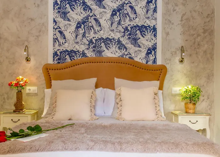 Wehostcostaluz Le Petit Palace Catedral Con Parking Gratuito *