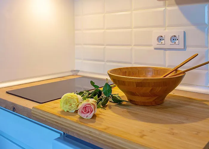 Wehostcostaluz Le Petit Palace Catedral Con Parking Gratuito