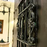 Wehostcostaluz Le Petit Palace Catedral Con Parking Gratuito * חרז