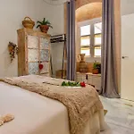 Wehostcostaluz Le Petit Palace Catedral Con Parking Gratuito דירה