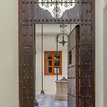 דירה Wehostcostaluz Le Petit Palace Catedral Con Parking Gratuito *