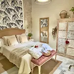 Wehostcostaluz Le Petit Palace Catedral Con Parking Gratuito דירה חרז