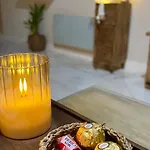 Wehostcostaluz Le Petit Palace Catedral Con Parking Gratuito דירה