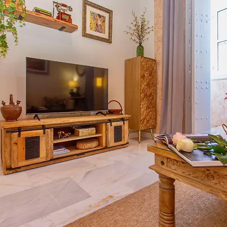 Wehostcostaluz Le Petit Palace Catedral Con Parking Gratuito