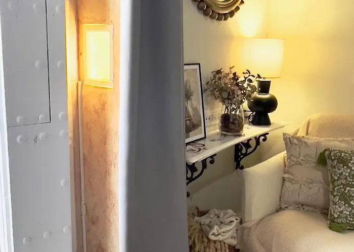 Wehostcostaluz Le Petit Palace Catedral Con Parking Gratuito * جيريز