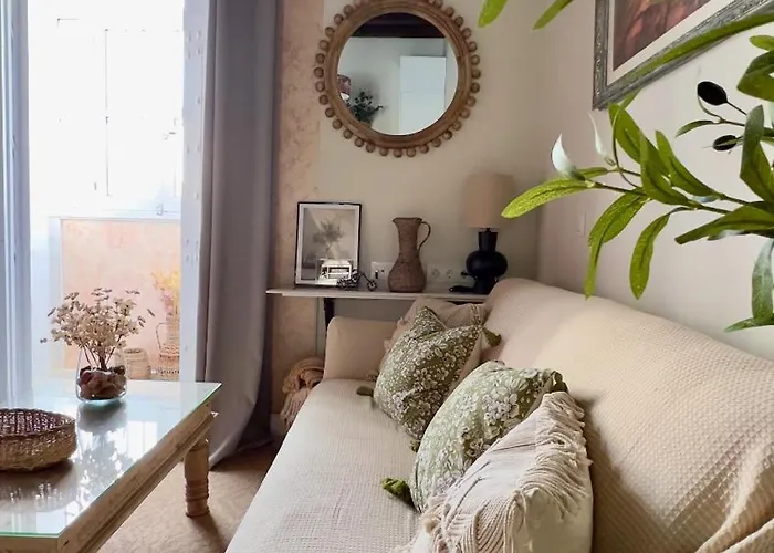 Wehostcostaluz Le Petit Palace Catedral Con Parking Gratuito * جيريز