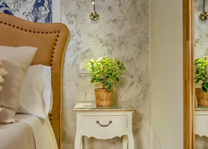 شقة Wehostcostaluz Le Petit Palace Catedral Con Parking Gratuito