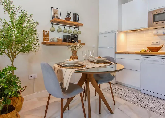 شقة Wehostcostaluz Le Petit Palace Catedral Con Parking Gratuito جيريز