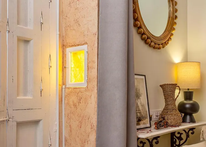 Wehostcostaluz Le Petit Palace Catedral Con Parking Gratuito شقة