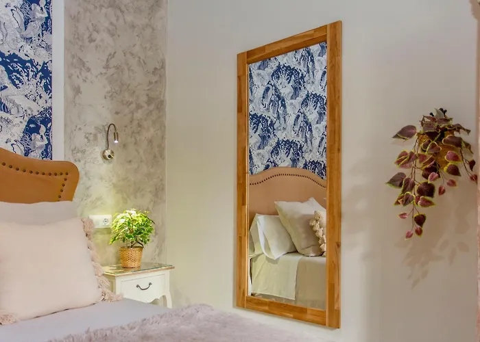 شقة Wehostcostaluz Le Petit Palace Catedral Con Parking Gratuito جيريز