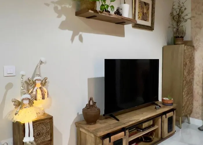 شقة Wehostcostaluz Le Petit Palace Catedral Con Parking Gratuito جيريز